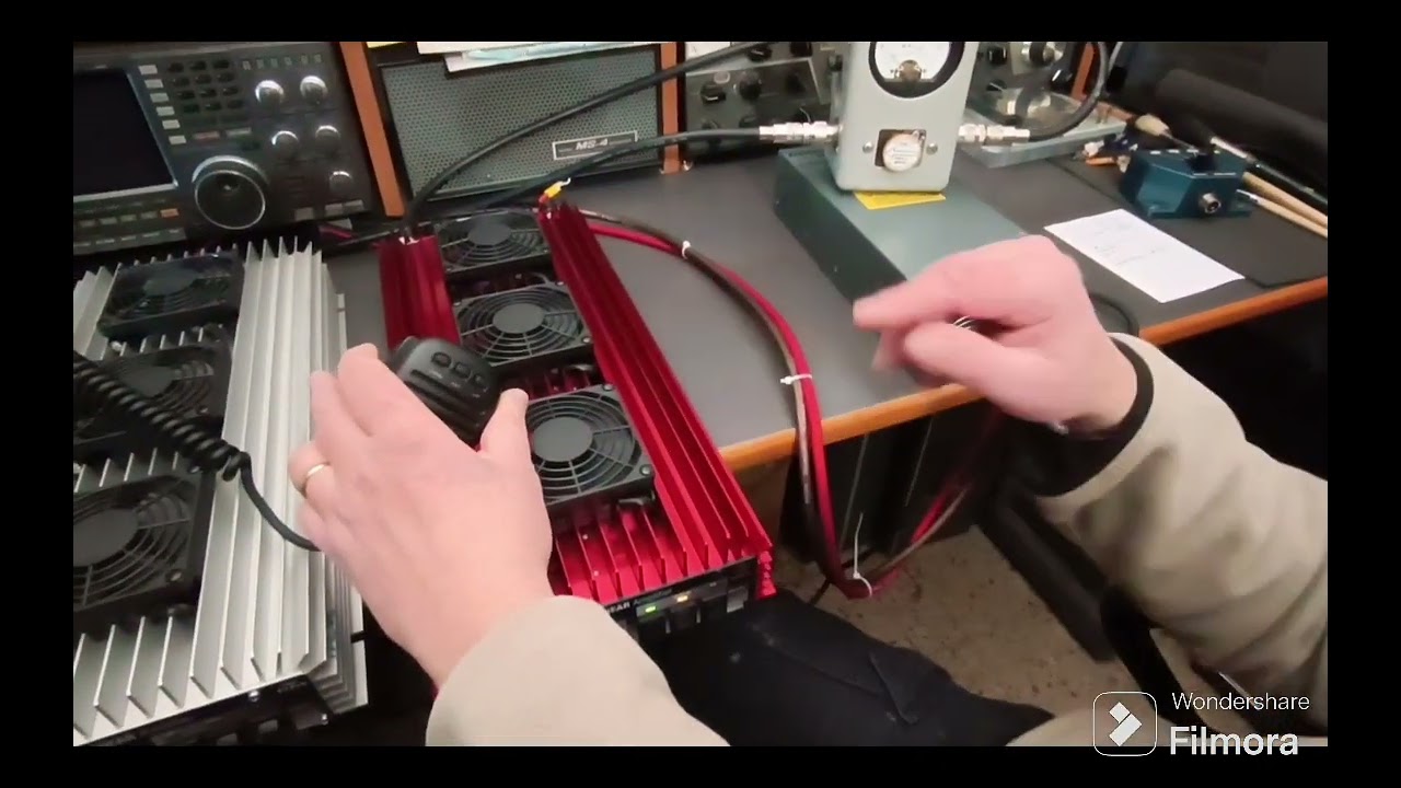 Test  amplificatore HF HLA 300 Plus HP modello realizzato da RadioTel di Lorenzo Anzalone