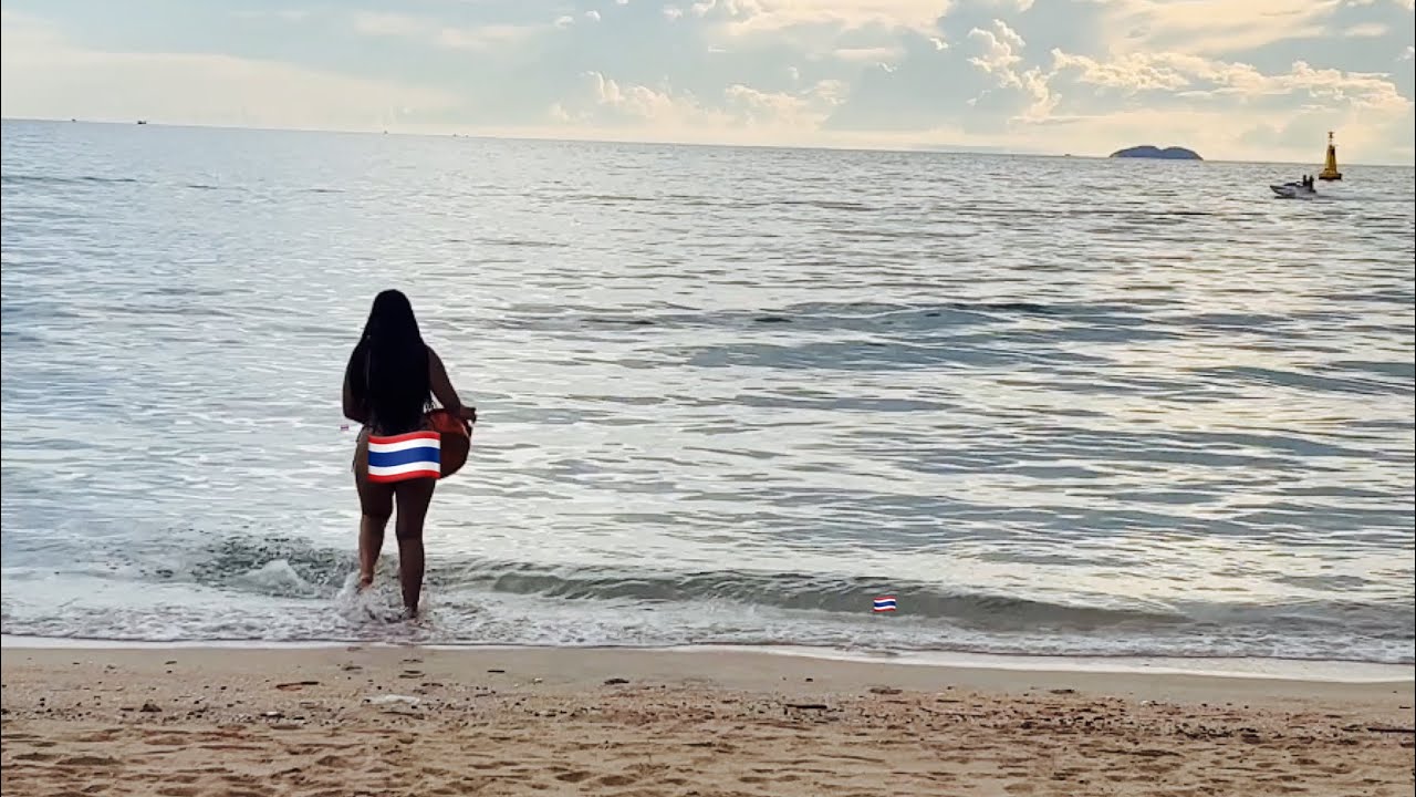 Why you should visit Jomtien Beach in Pattaya Thailand