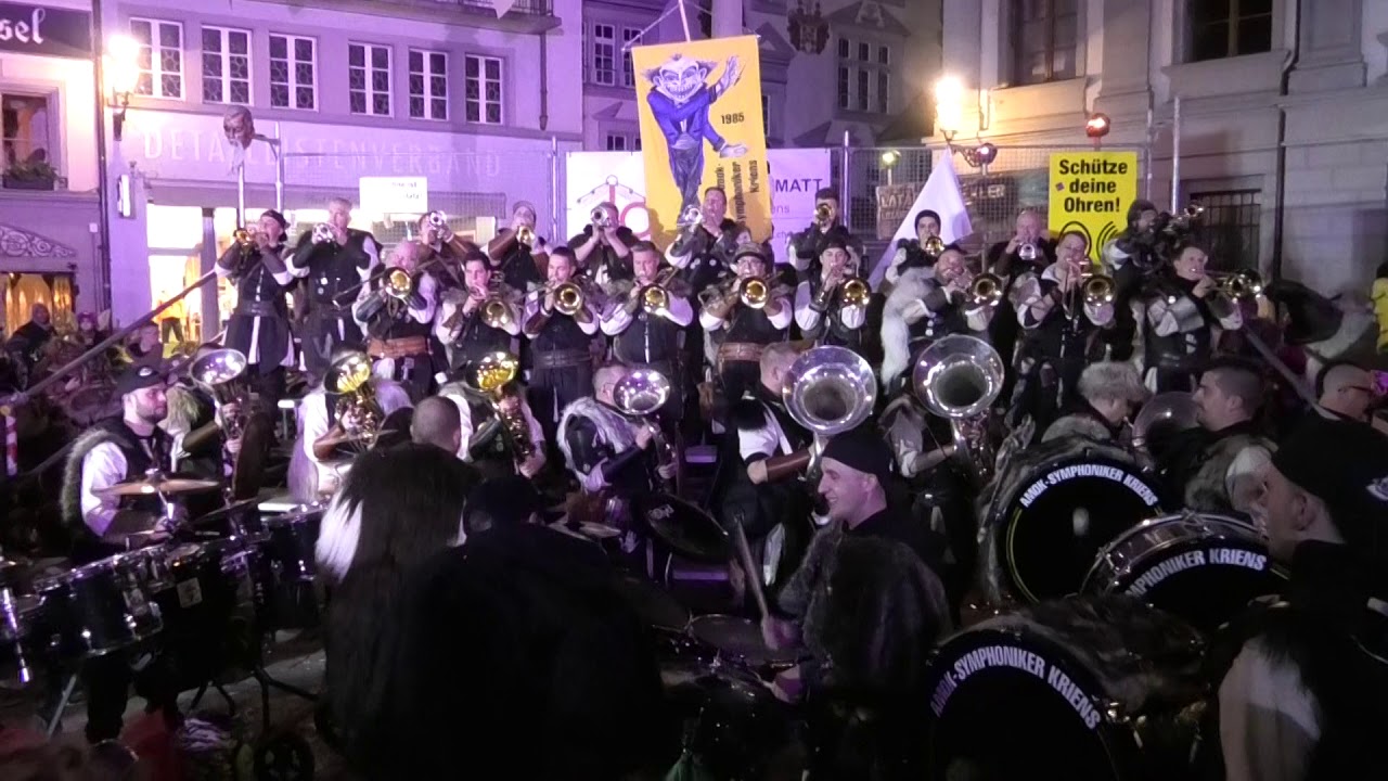 Guuggemusig Amok-Symphoniker Chriens @ Guggekonz&auml;rt ofm Franziskanerplatz (24.02.2020)