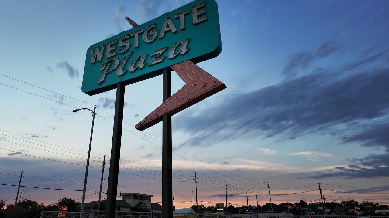 Walk at Dusk in Omaha’s Westgate Neighborhood | Summer, Ambient Sounds
