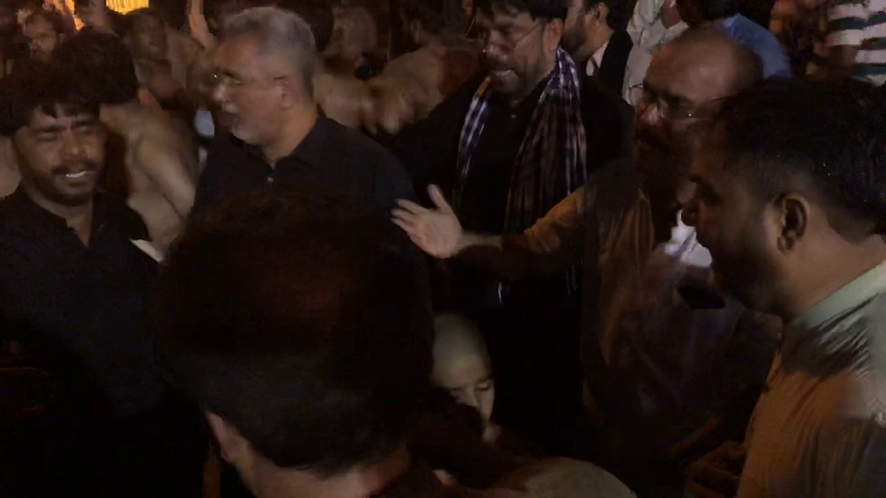 جھک کے مشکیزے کو دانتوں میں دبانے والا۔ شاہِ خراسان کراچی۔ 2019