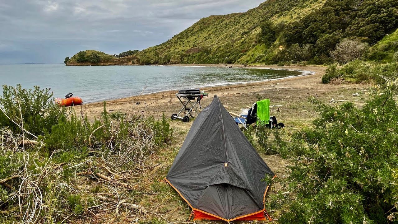 SOLO Camping Catch & Cook | Crayfish Diving & Scallops!