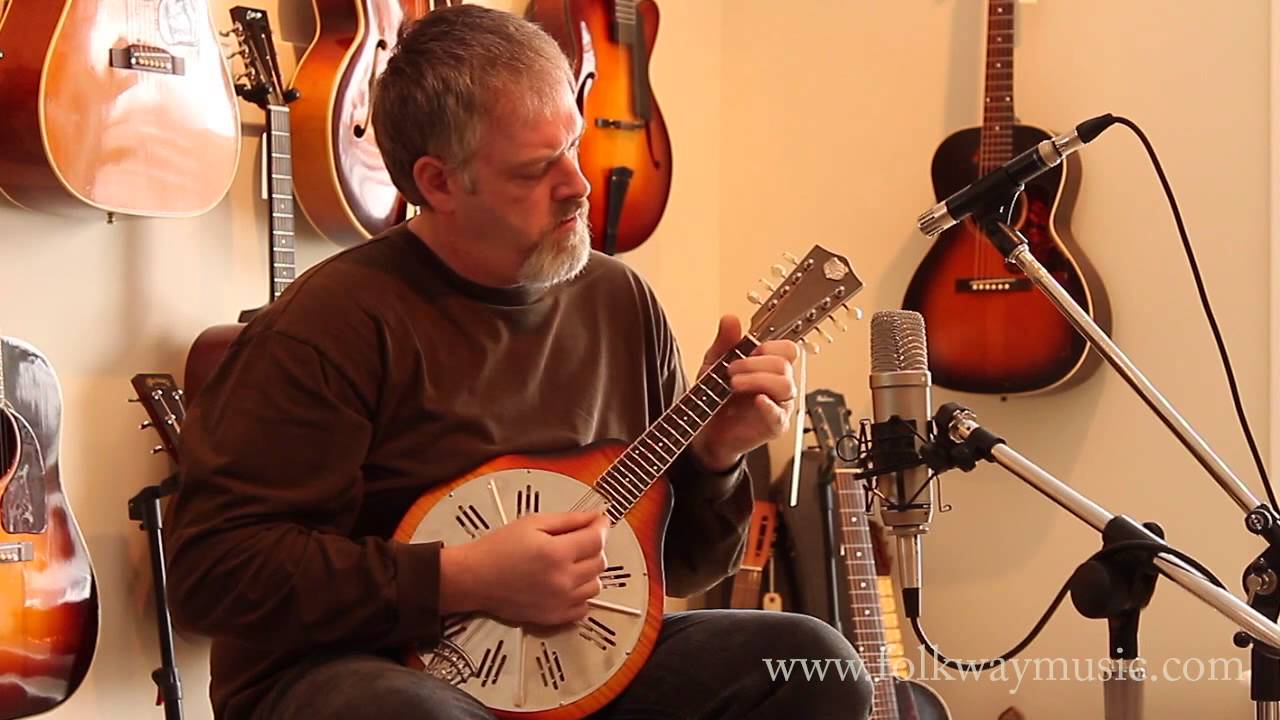 Folkway Music - National RM 1 Walnut Mandolin