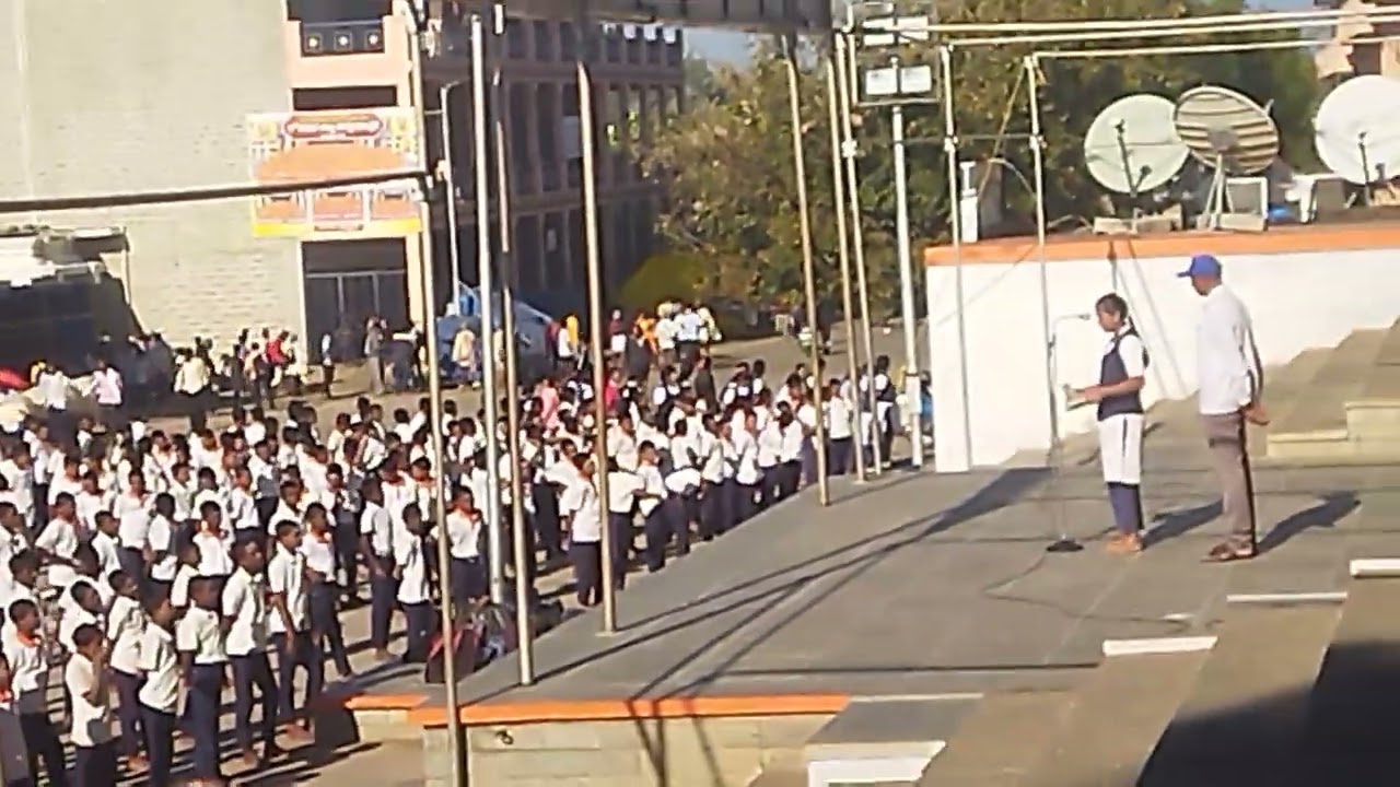 ಸಿದ್ದಗಂಗೆಯ ಕ್ಷೇತ್ರದ ಶಾಲೆಯ ಮಕ್ಕಳ ಪ್ರಾರ್ಥನೆ ಸಮಾವೇಶ.