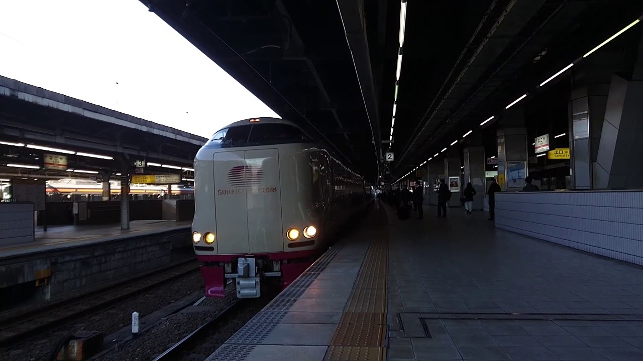 寝台特急サンライズエクスプレス回送　名古屋駅２番線通過【無編集】