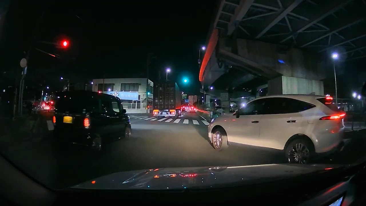 タイミングへたくそ