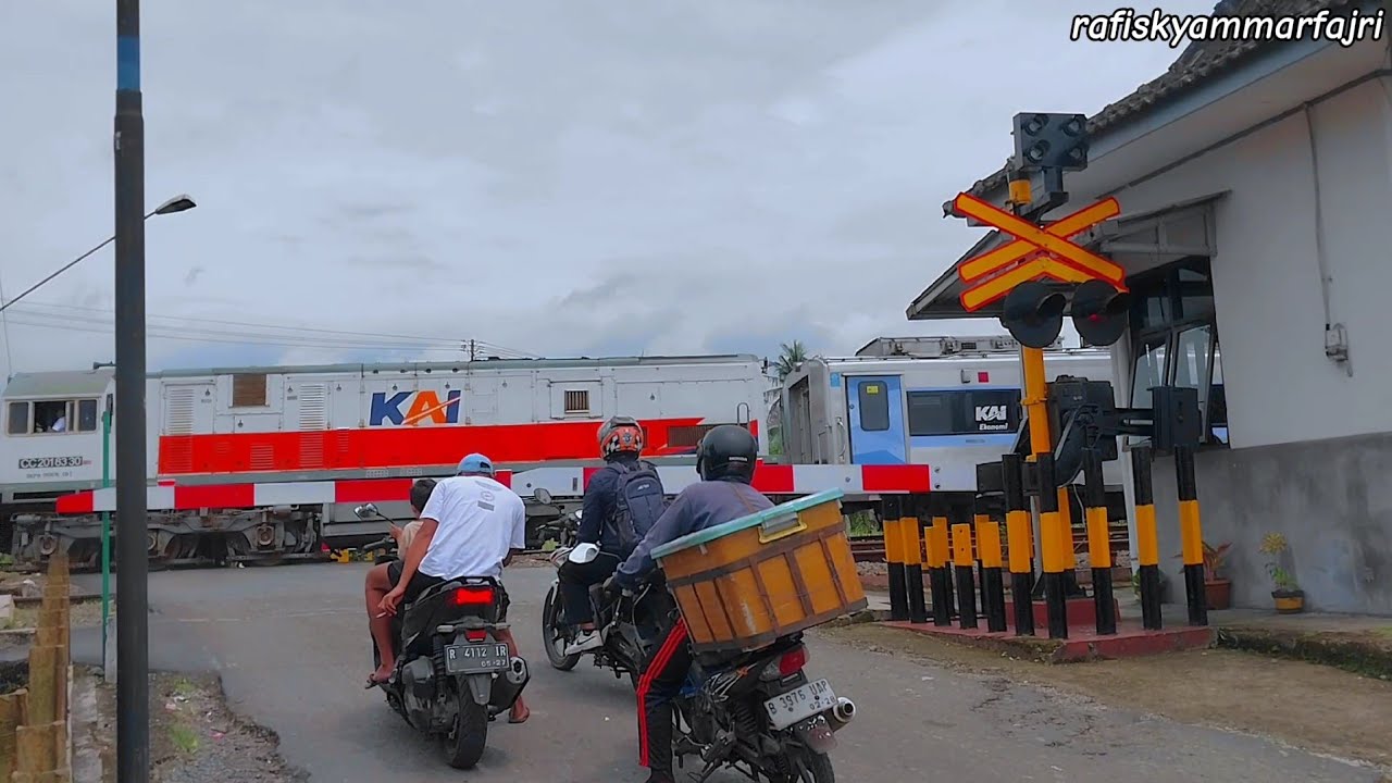 Palang Pintu Kereta Api | Level Crossing Videos | Januari2026 | Ka Bogowonto