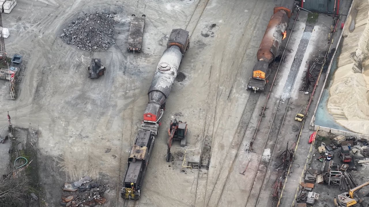 DJI MINI 4 PRO TRAINS SCUNTHORPE STEELWORKS