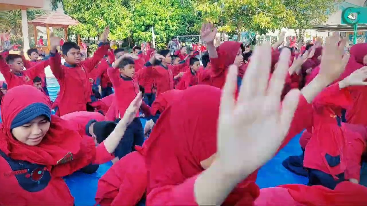 Tari Indang - Dindin Badindin | SD Islam Az Zahrah Palembang