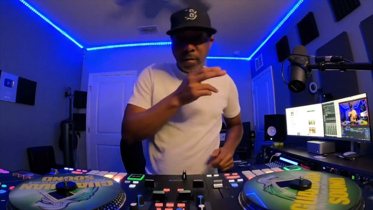 BIG BATTY GAL / A FI FLY OUT RIDDIM - DJ GIO GUARDIAN MIX