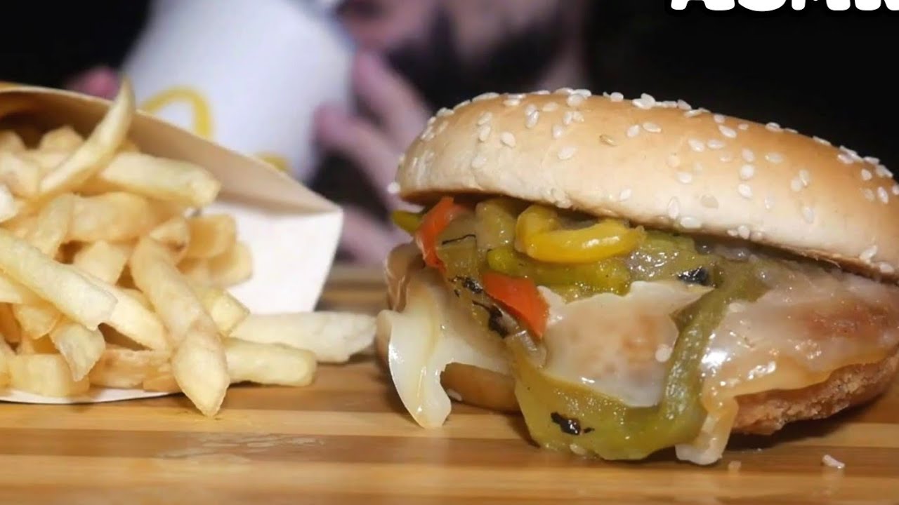 MUKBANG ITA | PROVO McCHICKEN VARIATION 2020 McDONALDS  GIALLOZAFFERANO - L'AUDACE *ASMR EATING SHOW