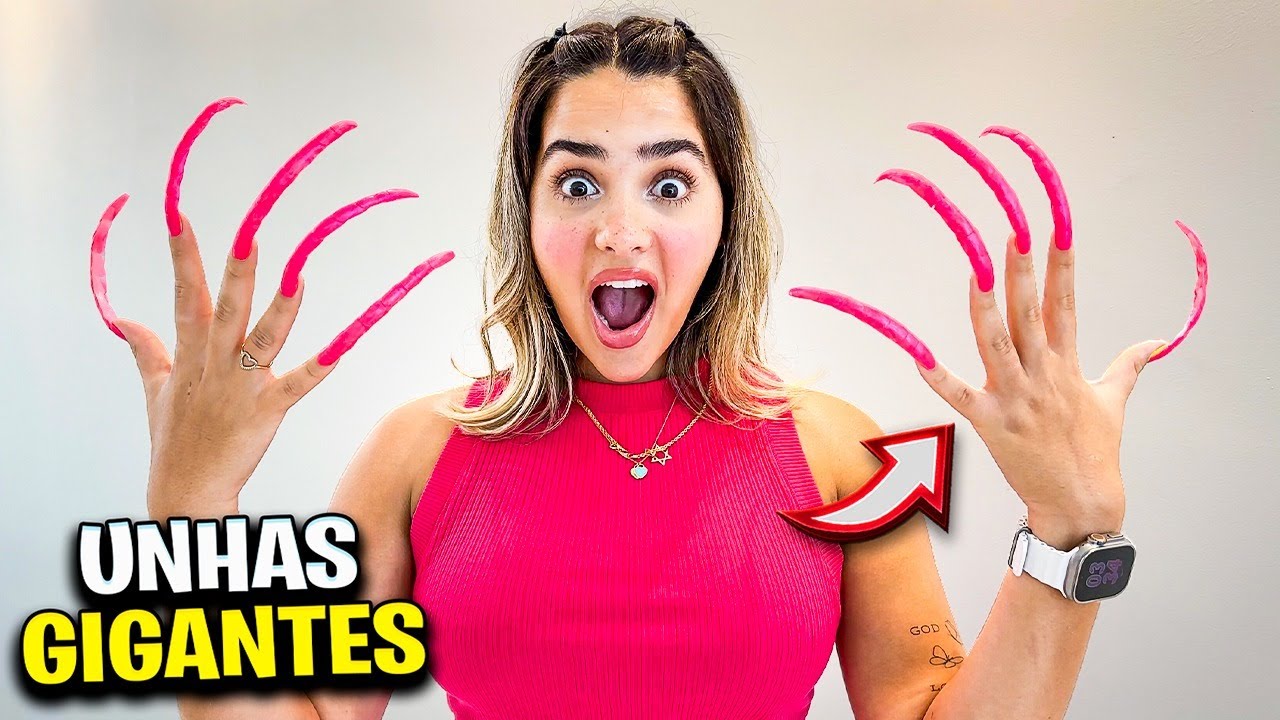 UM DIA INTEIRO COM UNHAS GIGANTES !!!