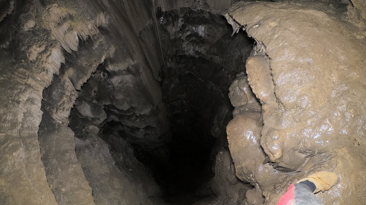 Schachthöhle - schwäbische Alb / caving