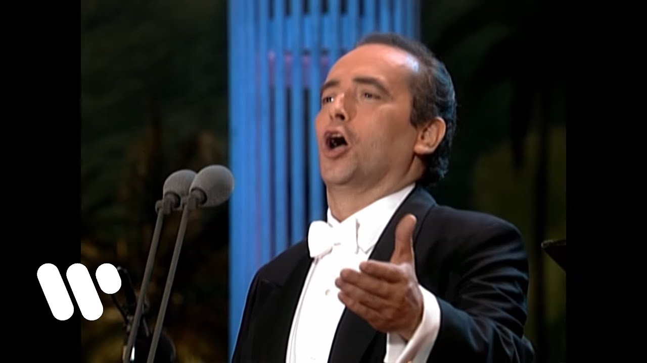 José Carreras sings 