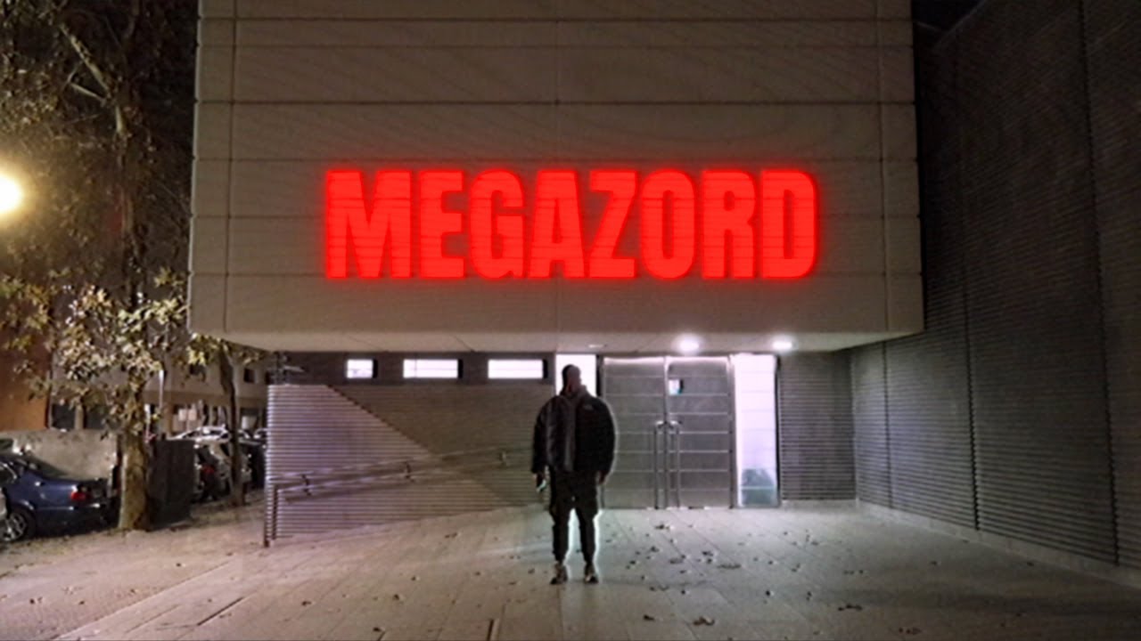TRAFIK TRAFF - MEGAZORD prod. Hueco, con Dj Lazer