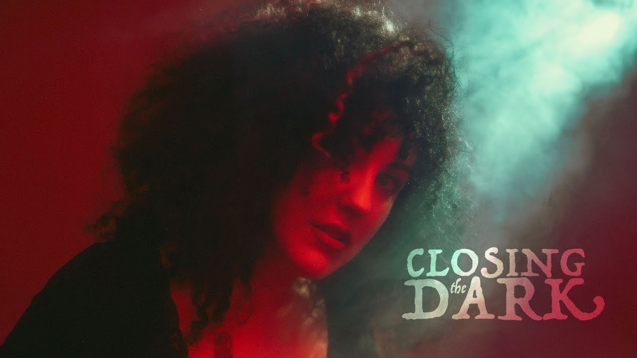 Anne Bennett feat. Ben Christo - Closing the Dark - Official Music Video