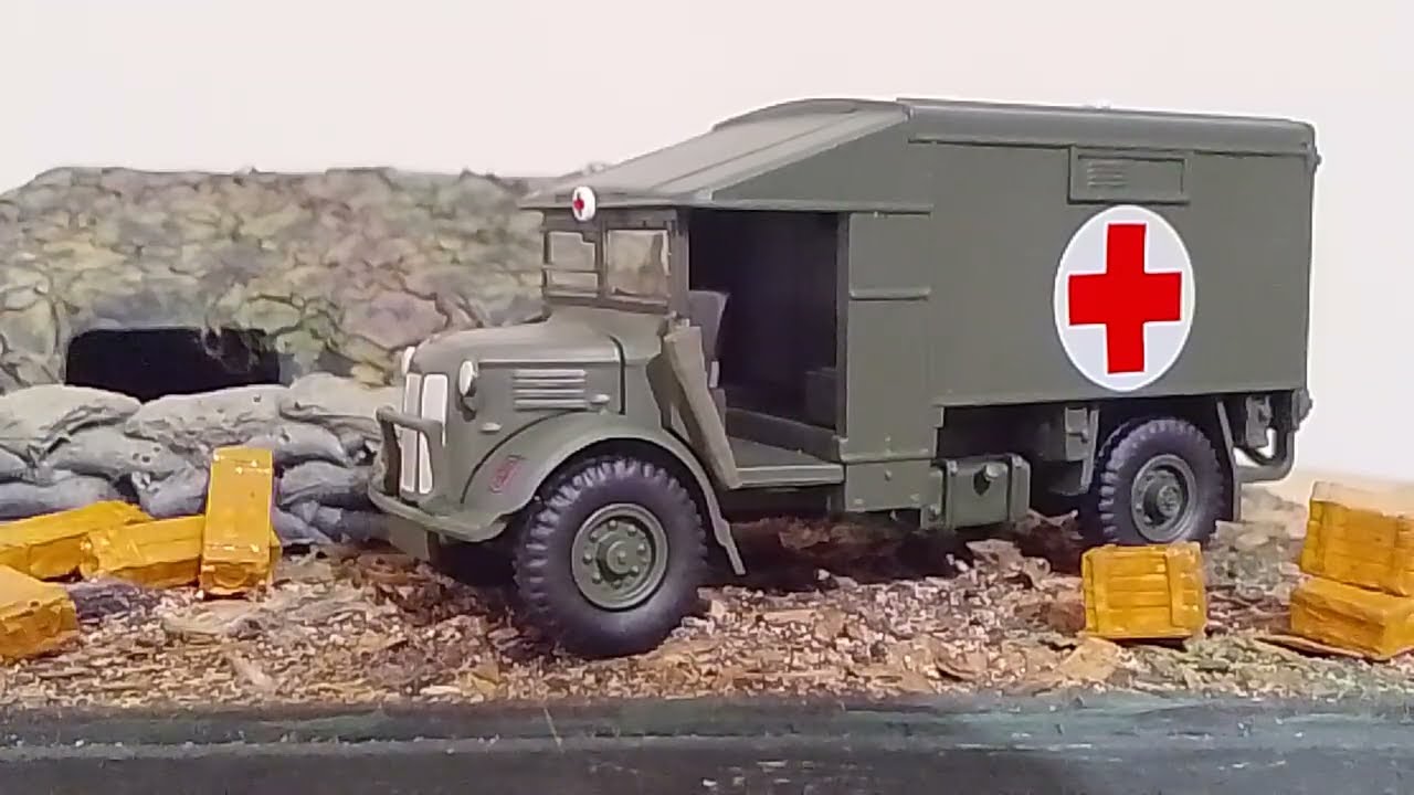 Austin K2 Ambulance 51st Highland Division in 1/76th Scale by Oxford Diecast.