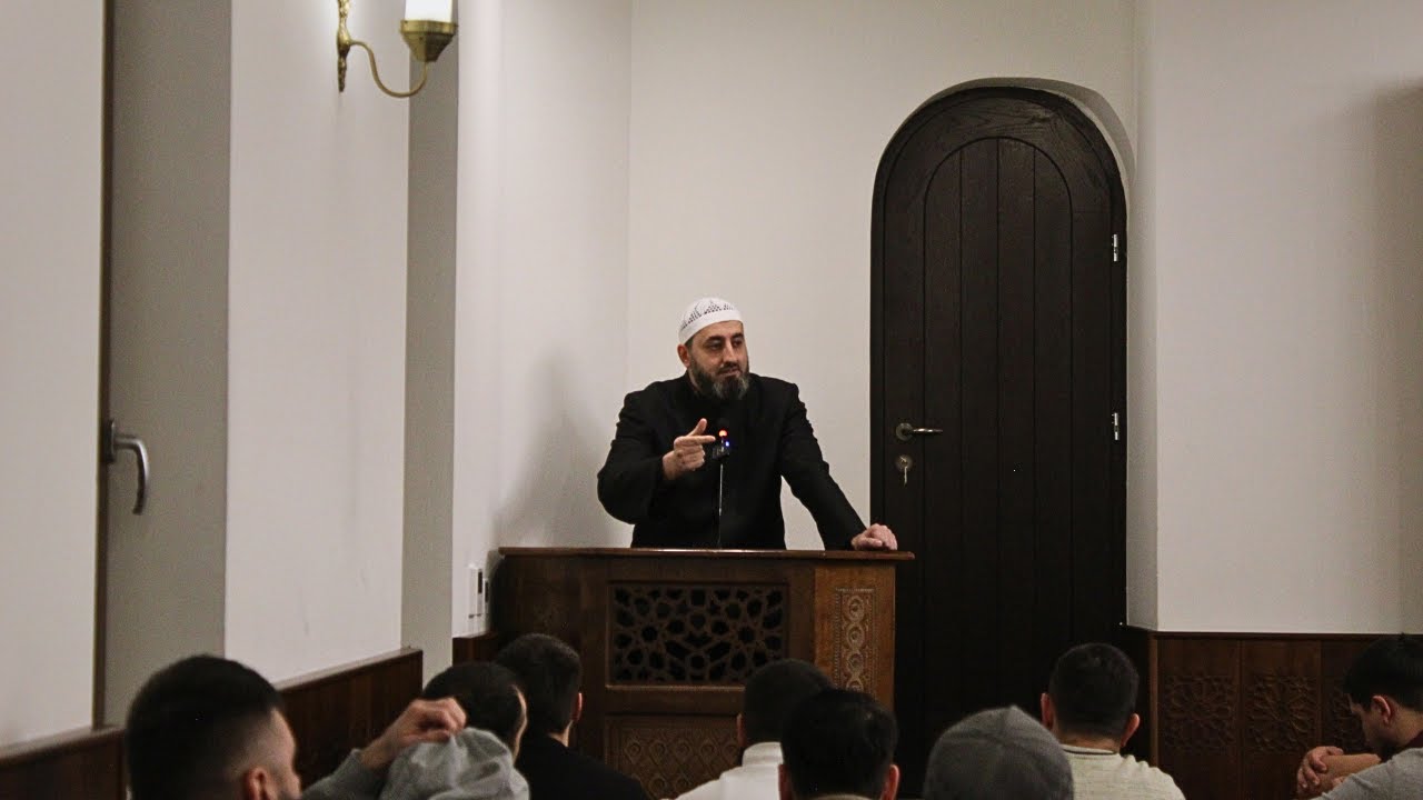 Uzvišen je Allah iznad onoga što Mu pripisuju (Tefsir sure El- Bekareh,116-123) kurra. hfz.Sabahudin