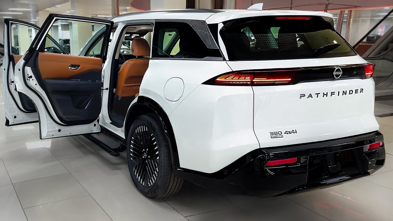 2025 Nissan Pathfinder - 7-Seater Luxury SUV!