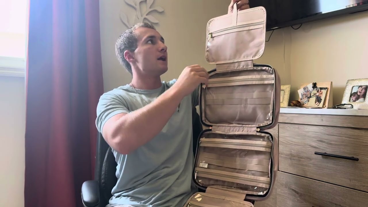 The best Toiletry Travel Bag from Amazon (link in description)