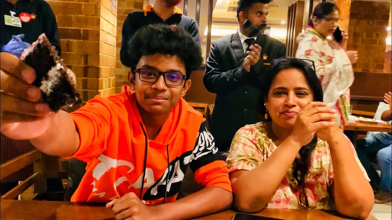 Guess the occasion ! | Vlog 7 | KevinTRQ