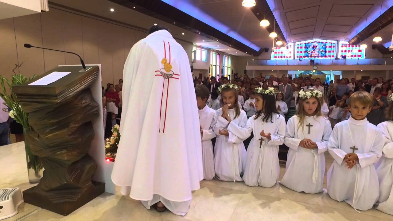 Premiere Communion pour Les Francophones