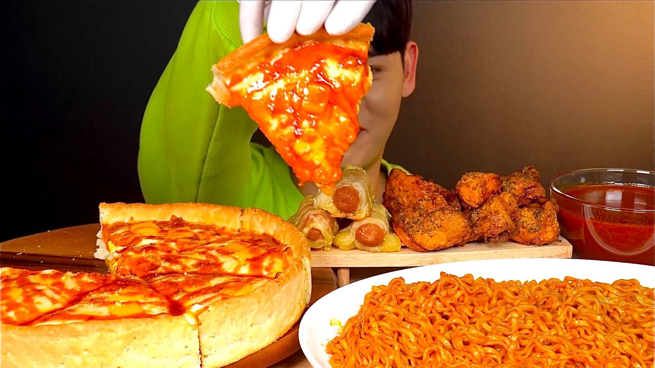 ASMR 맵찔이의 매운맛도전! 불닭시카고피자🍕🔥 불닭볶음면 고추바사삭치킨 먹방~!! 🌶 Spicy Chicago Pizza with Spicy Noodles MuKBang~!
