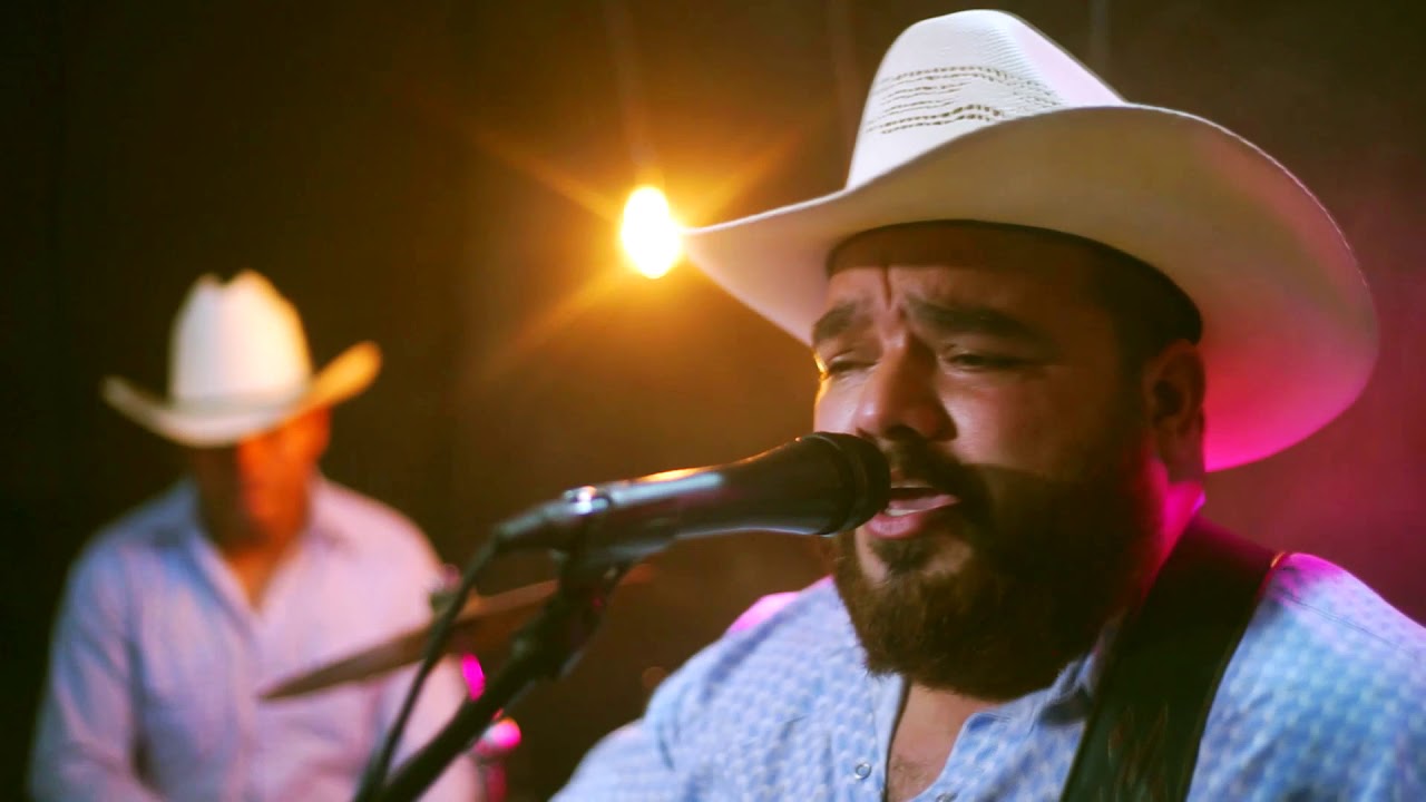 Rolando Cant&uacute; Corrido (live session)