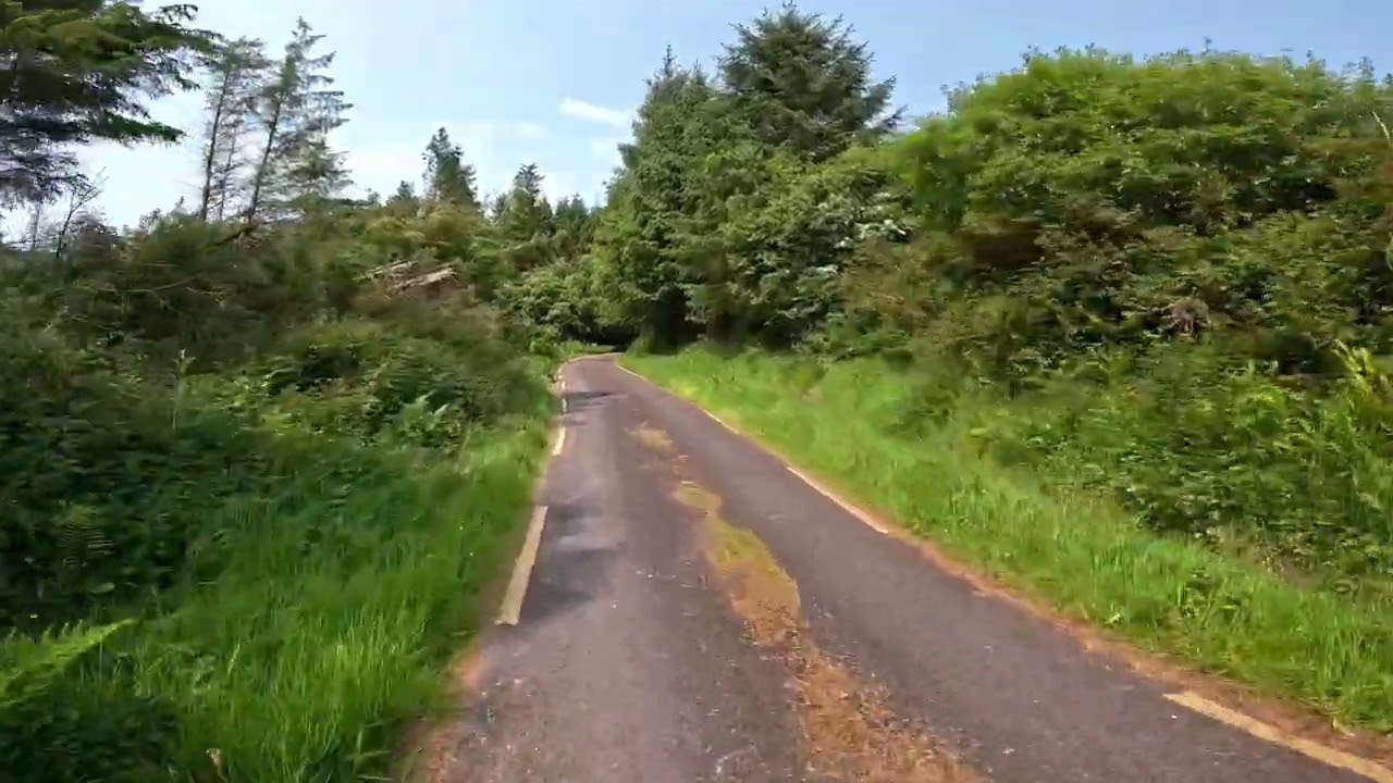 Cycling Dingle to Annascaul Lough via the quiet backroads