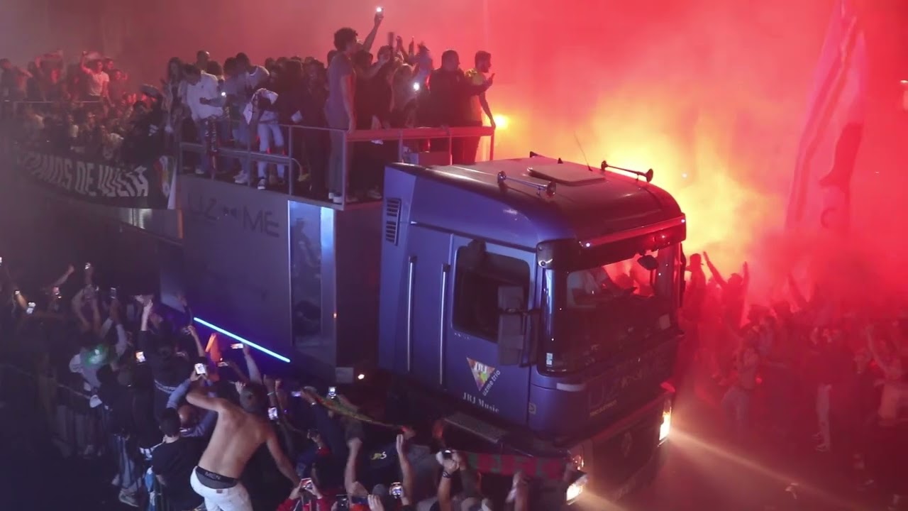 1ªLIGA - CHEGADA DOS JOGADORES