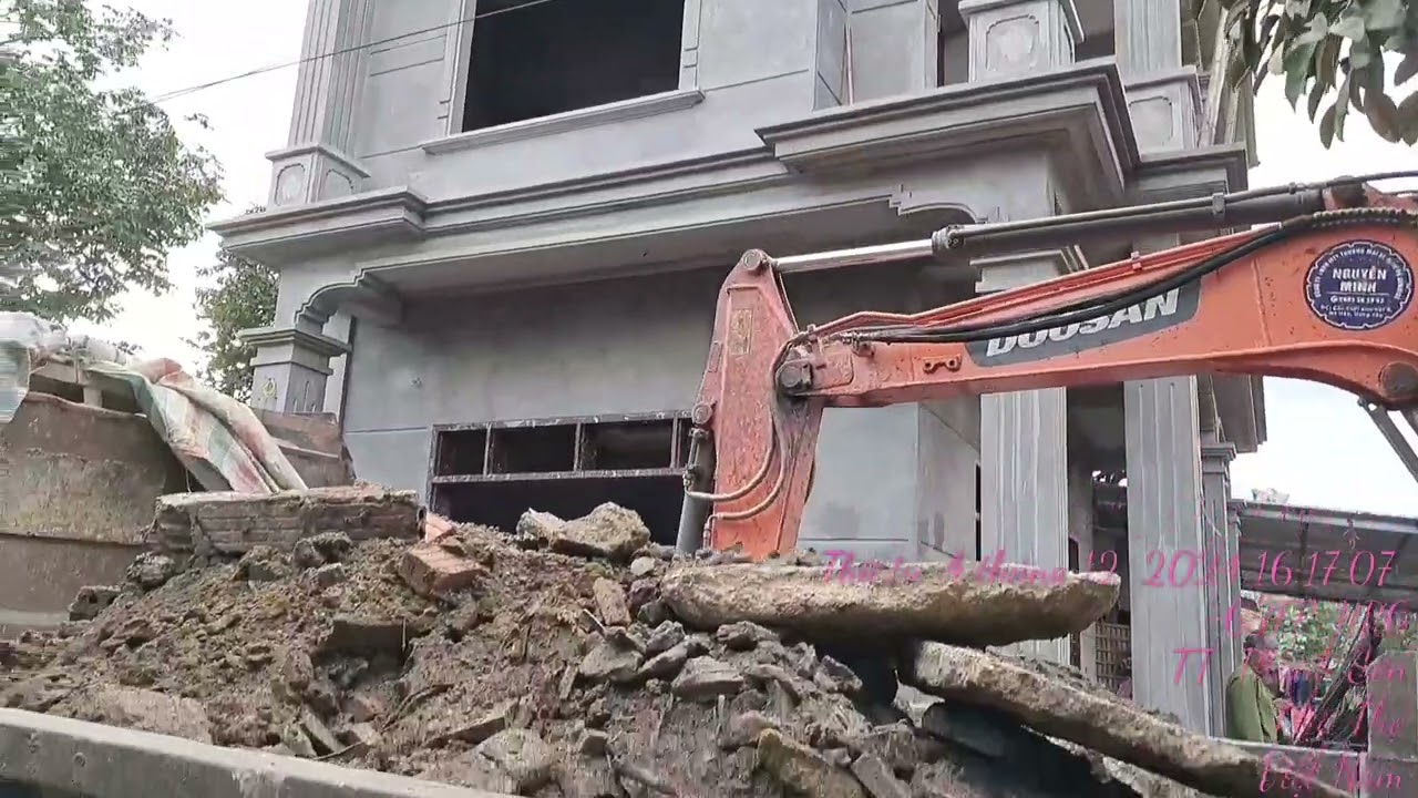 chuẩn bị bàn giao biệt thu mi ni cho gia dinh ông đạt quí ...