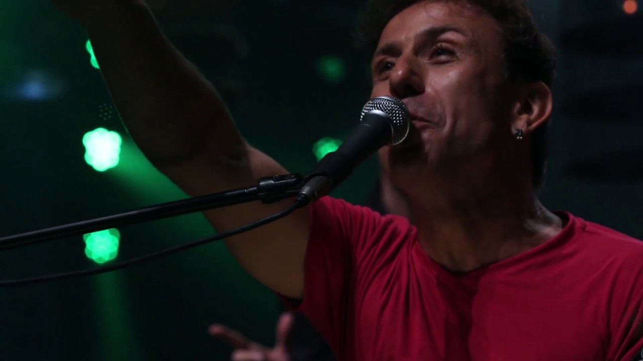 VAGABUNDO CONFESSO - DVD Acústico - Dazaranha 25 anos e Camerata Florianópolis