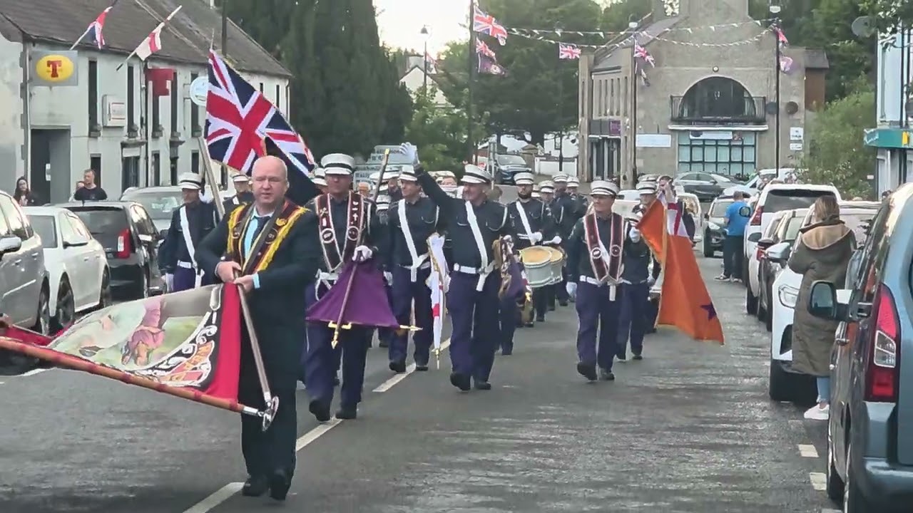 Dervock Young Defenders Returning home from Black Saturday  2025 (1)