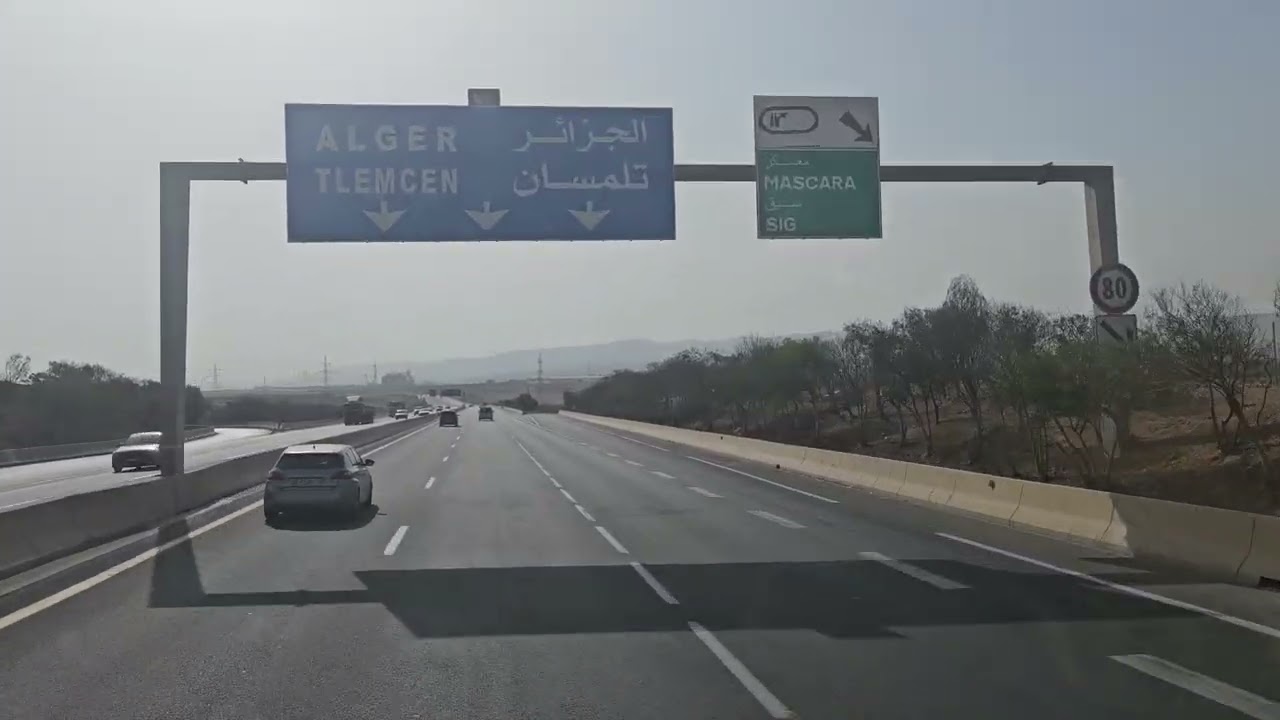 رحلة سائق شاحنة جزائري 