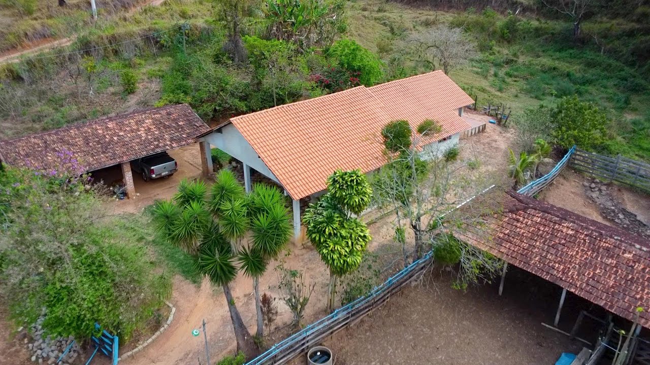 LINDA FAZENDA 40 ALQUEIRES 4 casas, 5 nascentes, 2 lagos, curral, mangueiro, pasto, Guaratinguetá/SP