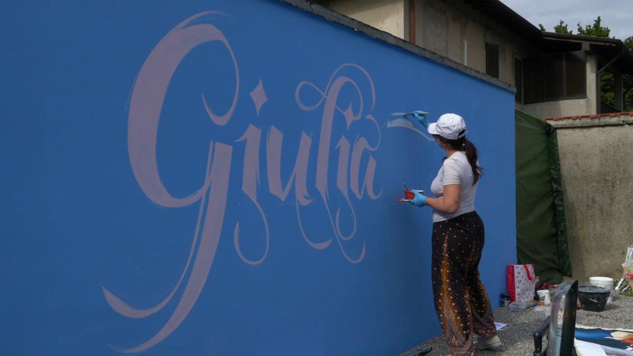 Senago, un murale per ricordare Giulia Tramontano sul luogo del suo ritrovamento