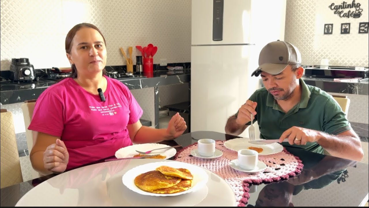 Nosso Café da Manhã Foi Bolo de Milho… Mas o Cozinheiro Roubou a Cena! 😂