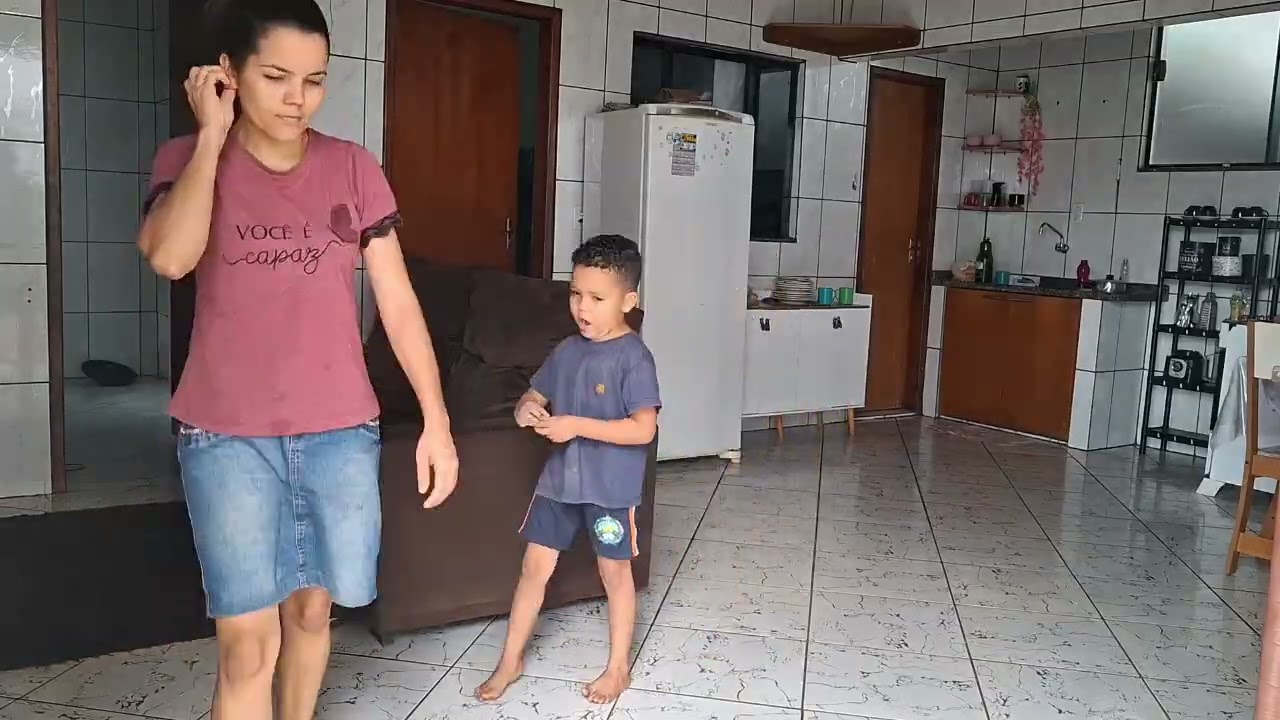 Trabalhando na horta,rotina em casa,almoço/ mercado/lanche que o marido leva pro trabalho 