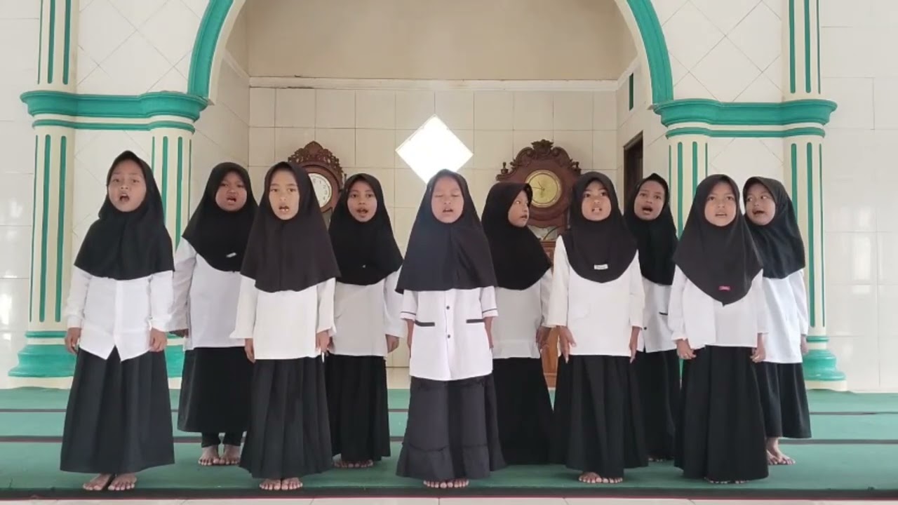 Penampilan Pembacaan Asmaul Husna dari RA Assalimiyah