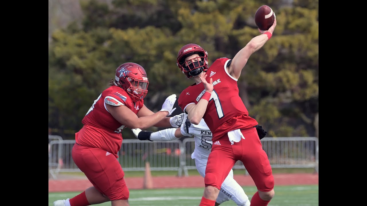 Highlights from Sam Huard's record-breaking performance against Kentwood