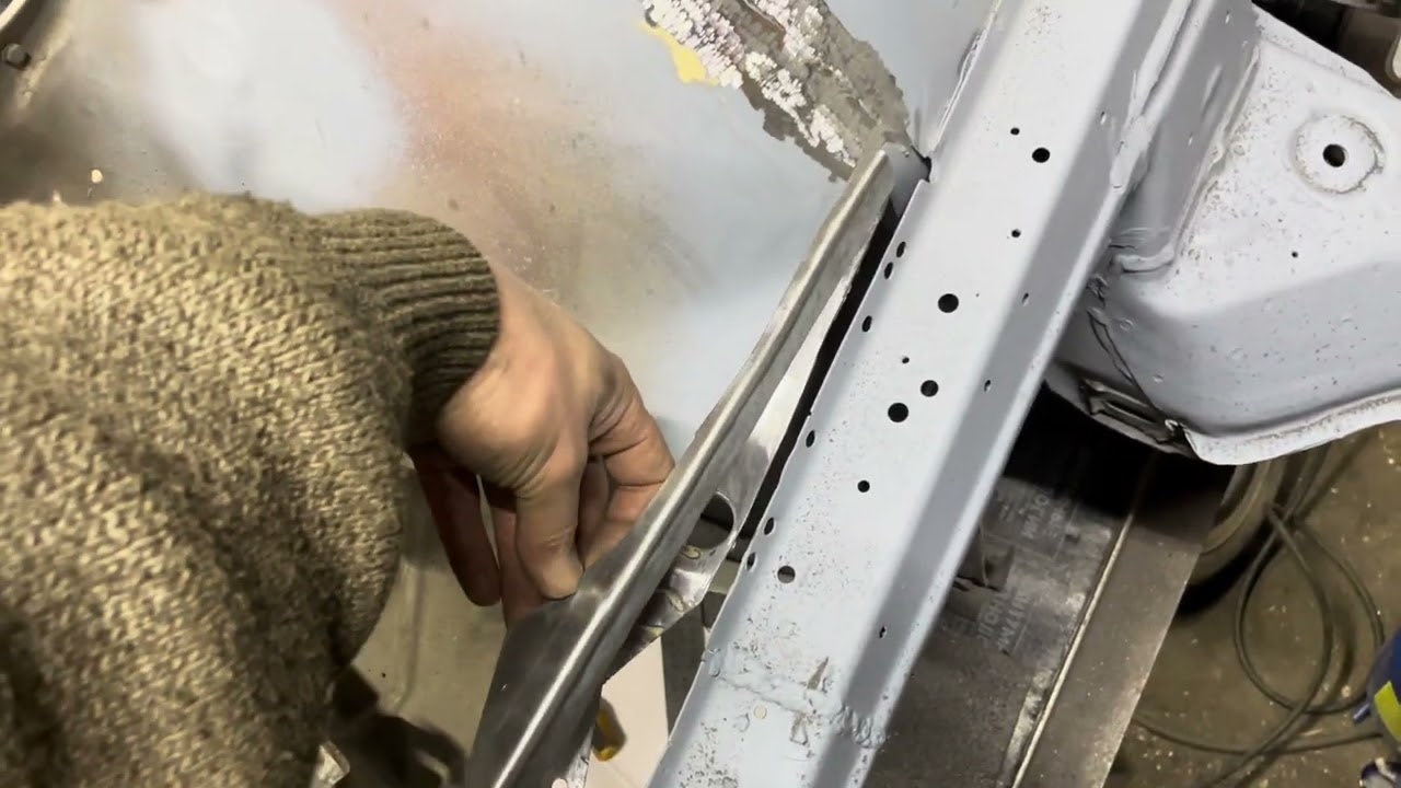 Продолжаем заниматься Мерседесом 190W201 