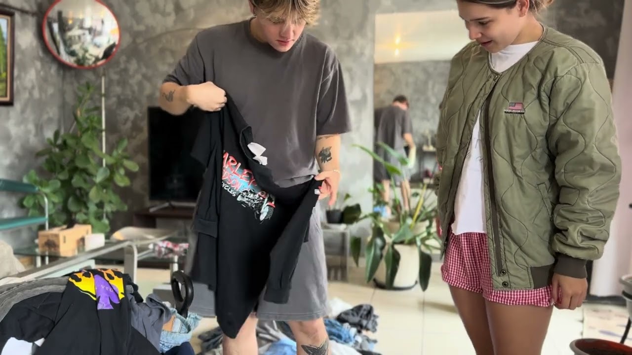 ASÍ SE VEN MÁS DE $400 DÓLARES EN ROPA VINTAGE
