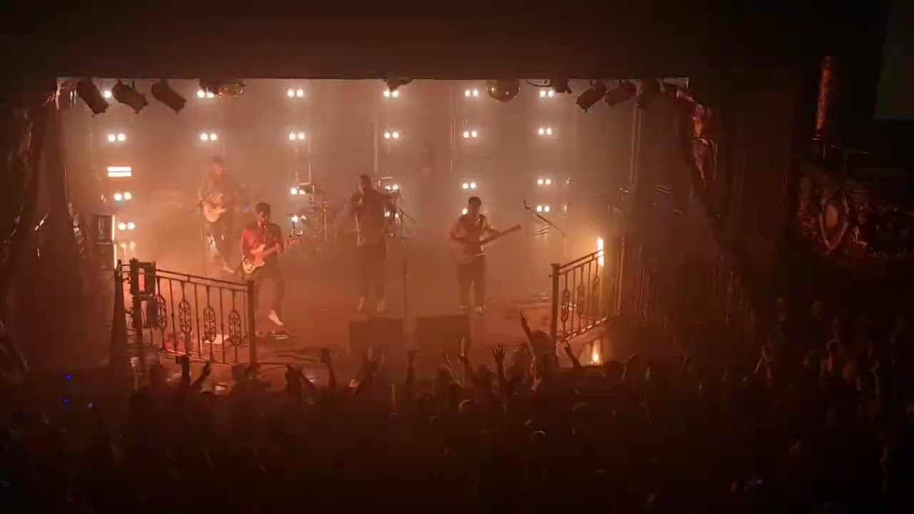 THE REYTONS - LOW LIFE,  RED SMOKE  - MIDDLESBROUGH EMPIRE  25/11/22