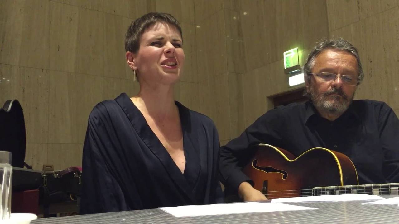 Petra Vlkov&aacute; & Jaroslav &Scaron;indler - Chandelier (Sia cover)