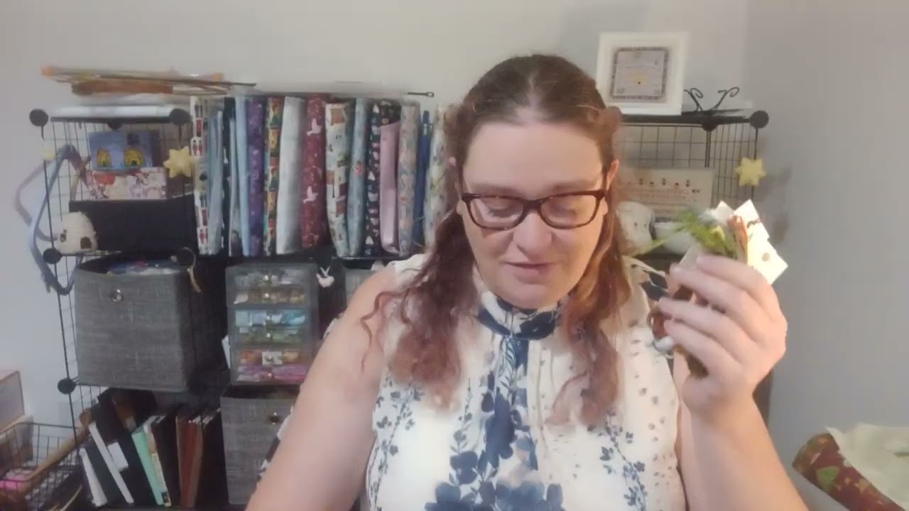 Flosstube 55. Filmed in my new place 