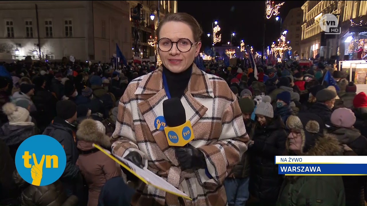 Początek specjalnego wydania Fakt&oacute;w TVN (19.12.2021)