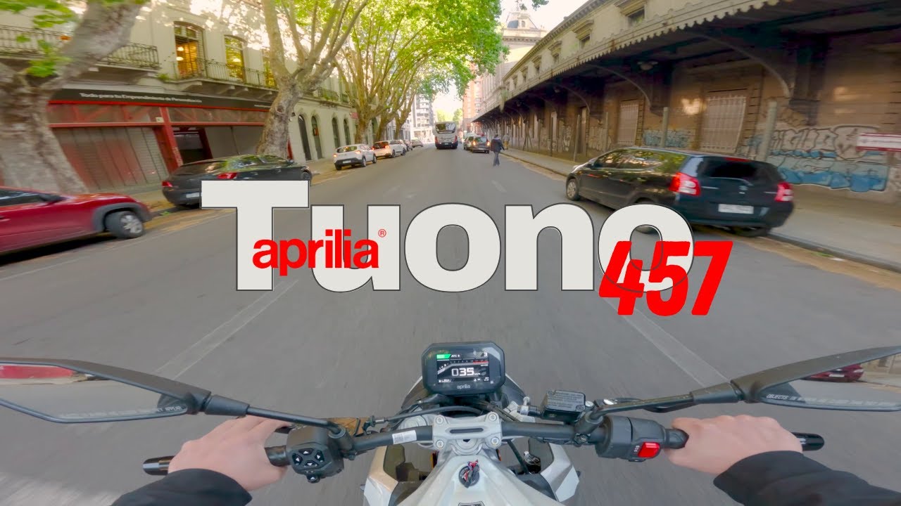 Vuelta en Aprilia Tuono #1: Aduana
