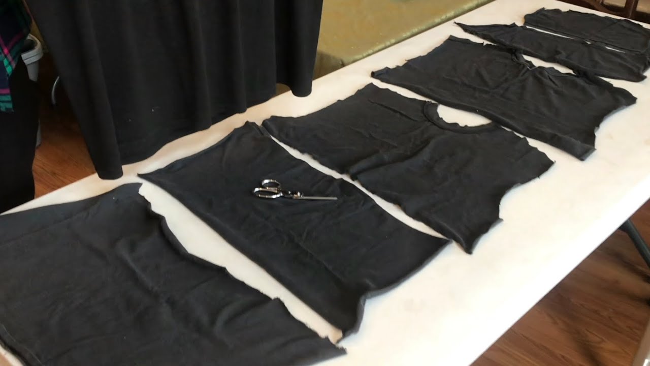 cutting &ldquo;old t-shirt&rdquo; into USEFUL RAGS