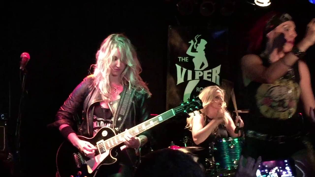 Paradise Kitty--Welcome to the Jungle (The Viper Room/August 5, 2016)