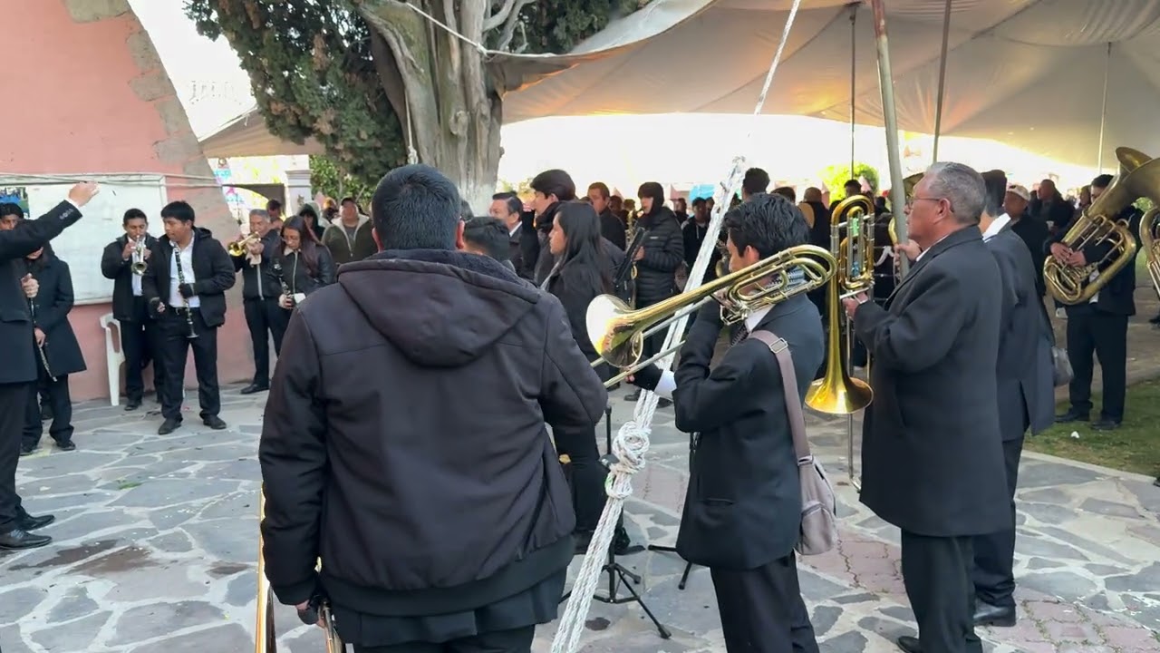 Dios nunca muere - Banda sinfónica Sixto López 